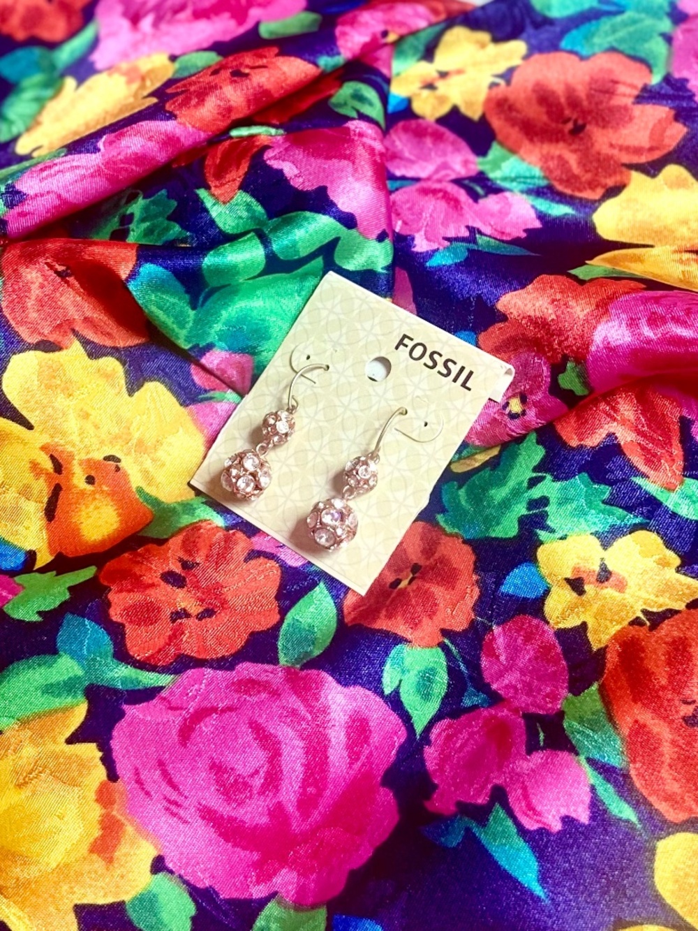 NWT Fossil Dangle Earrings Gold-Tone Round Tier White Gem Embellished Jewelry